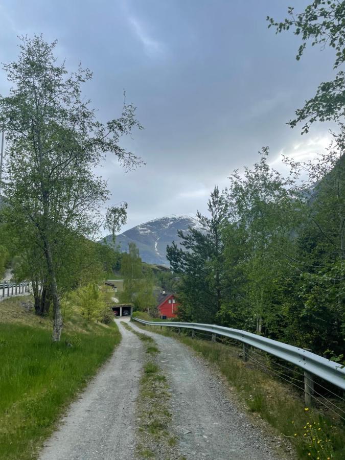 Aurland Feriehus ภายนอก รูปภาพ