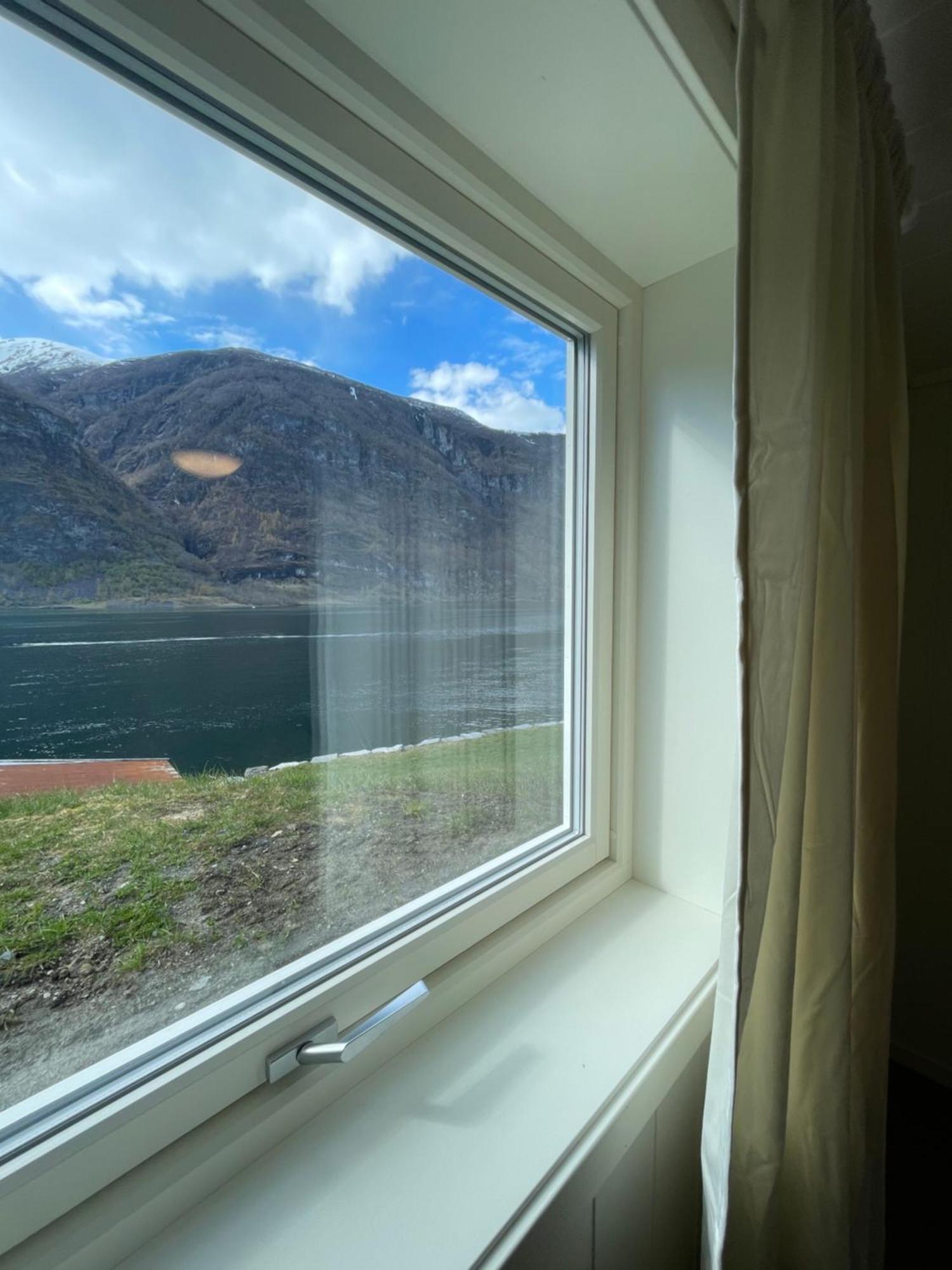 Aurland Feriehus ภายนอก รูปภาพ