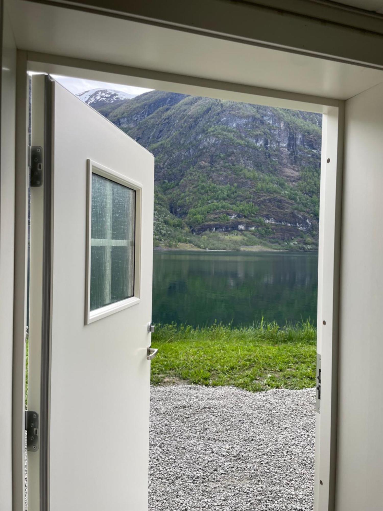 Aurland Feriehus ภายนอก รูปภาพ